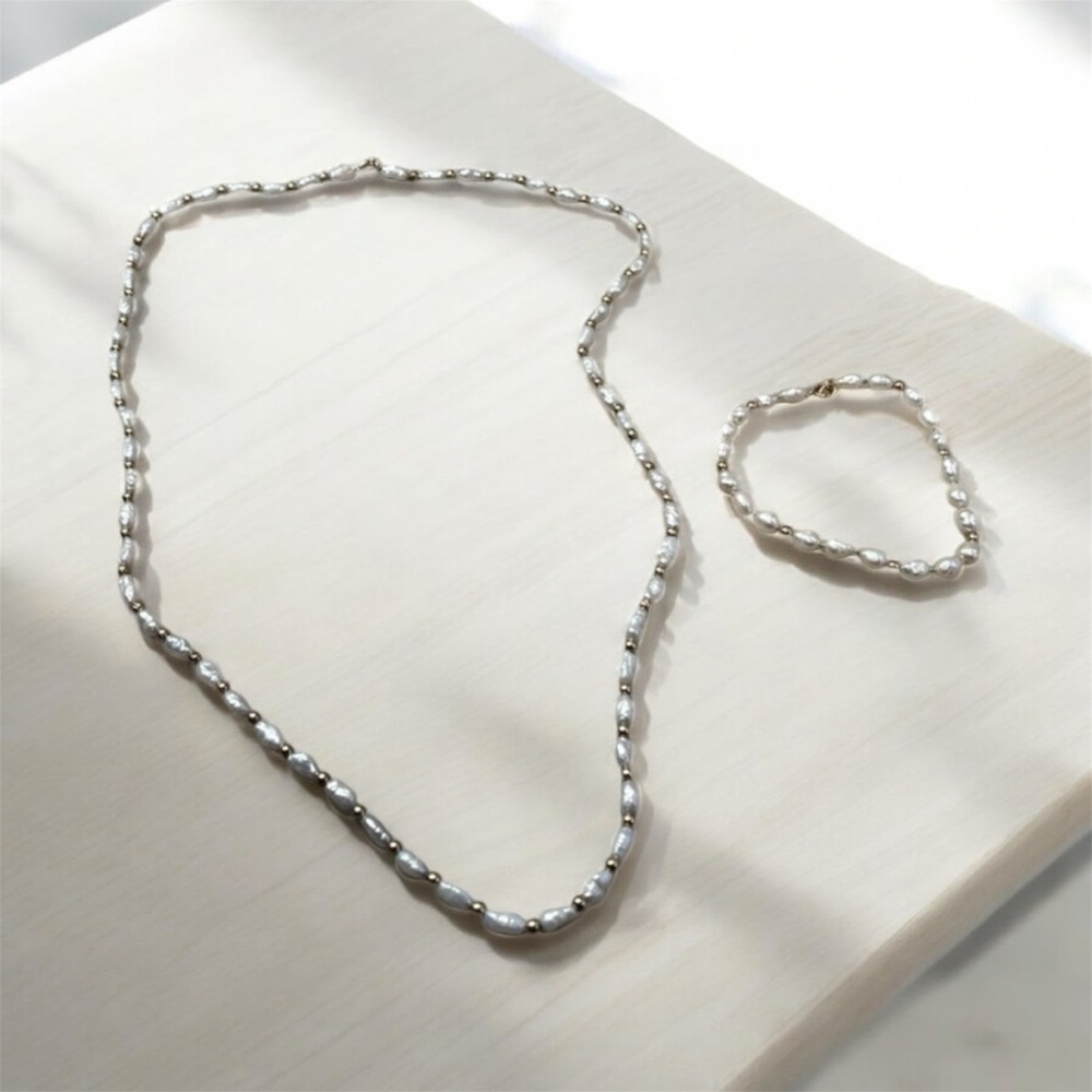Pearl Necklace and Bracelet Set